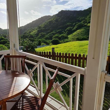 Villa Chez Gisele Et Philippe Terre-De-Haut Zimmer foto